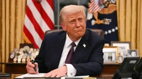 Trump, señalado hasta por los suyos