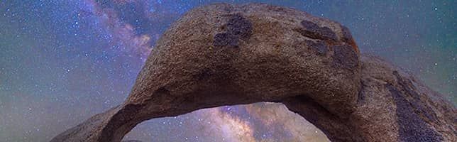 Arco y Vía Láctea, Alabama Hills, Sierra Nevada, California, EE. UU