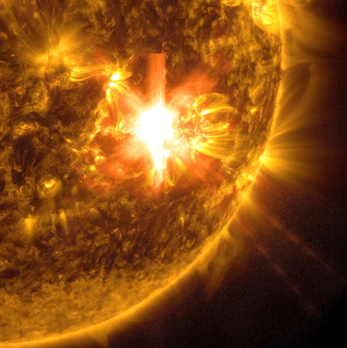 Solar Storms, Northern lights, and London Craft Week starts today!