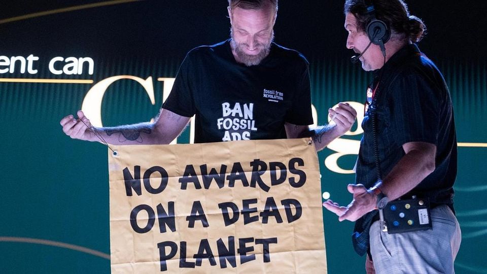No awards on a dead planet