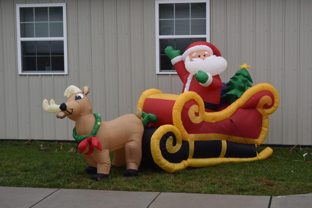EHT Police Athletic League Shares Holiday Cheer
