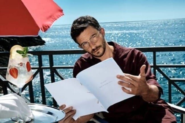 Actor Jonathan Bailey, Martini Invite Viewers to Go 'Off Script' Spontaneously