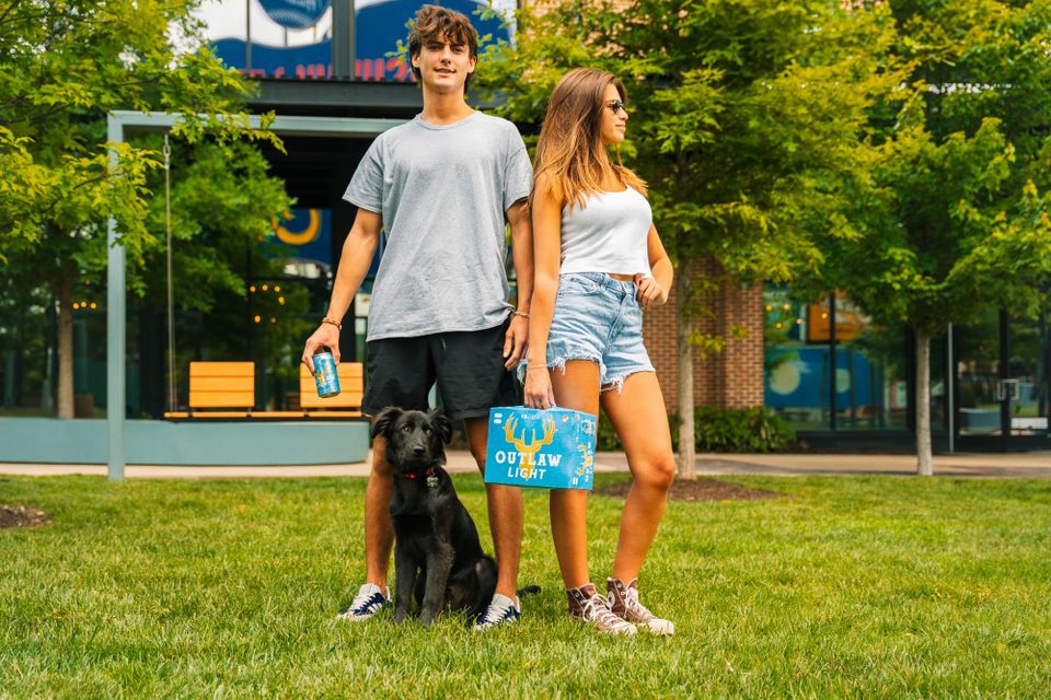 Outlaw Light Closes 2025 as Fastest-Growing Independent Light Beer