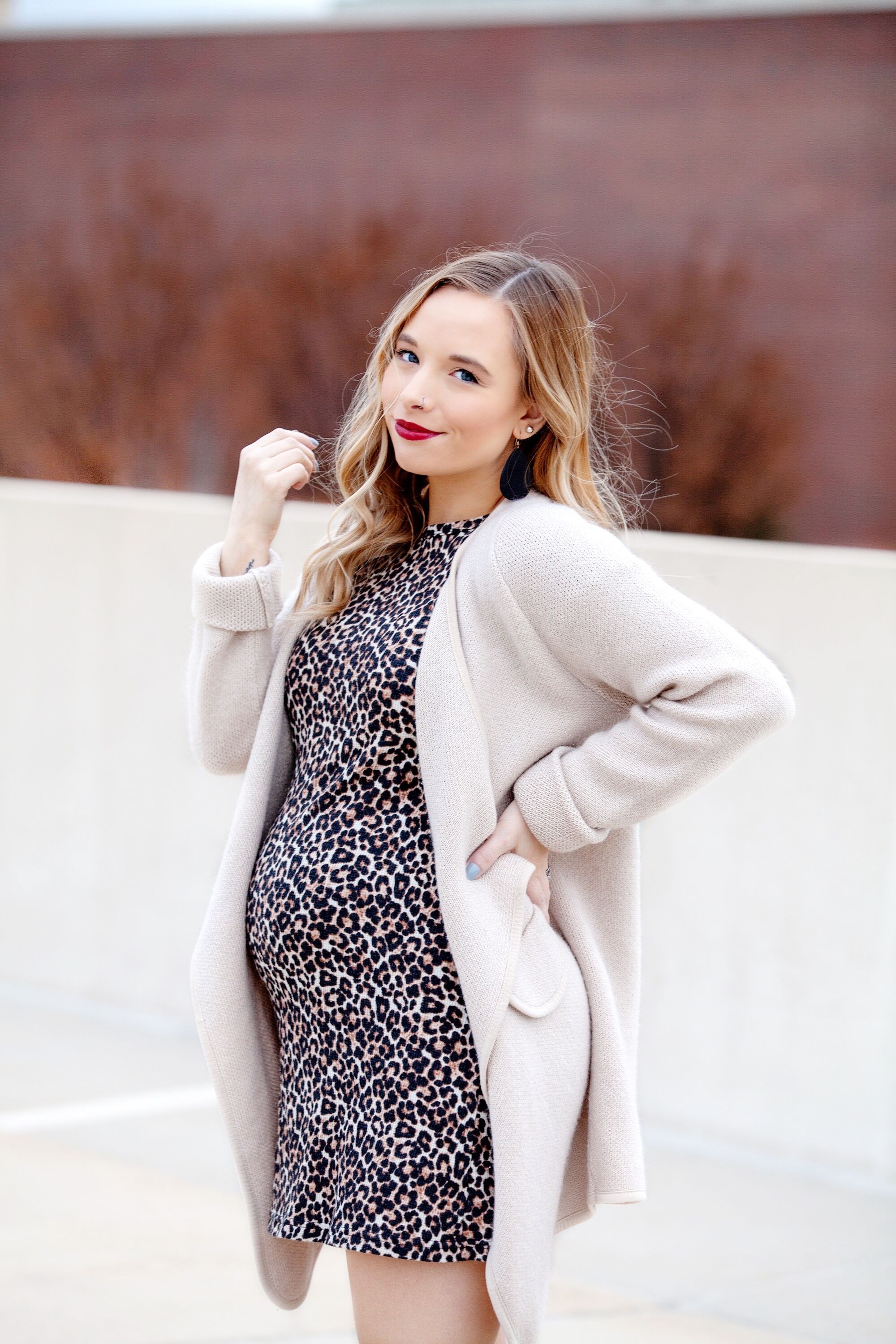 5 Flattering Maternity Looks for the Petite Mommy-to-Be
