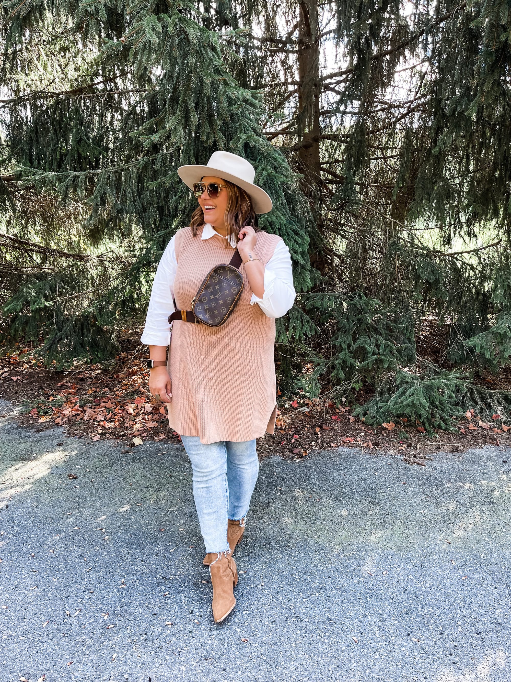 Embrace Your Curves: A Curvy Petite's Guide