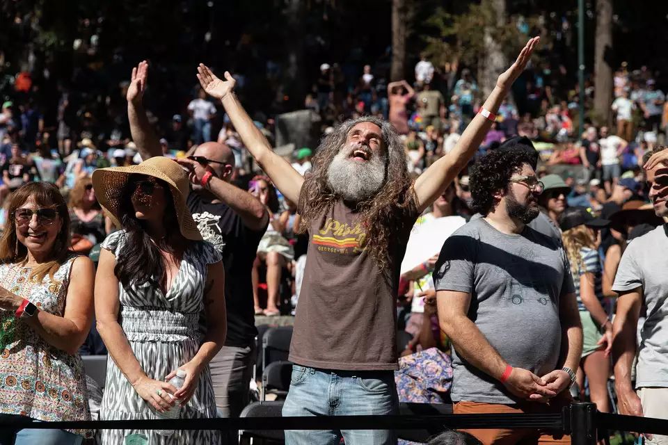 Head Deadhead, Dead