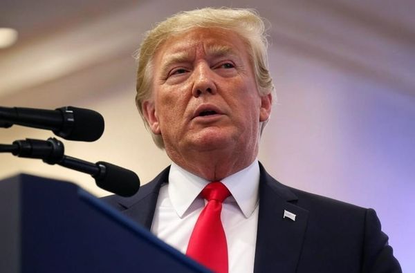 Trump Orders Gulf of Mexico Be Renamed Gulf of American Airlines