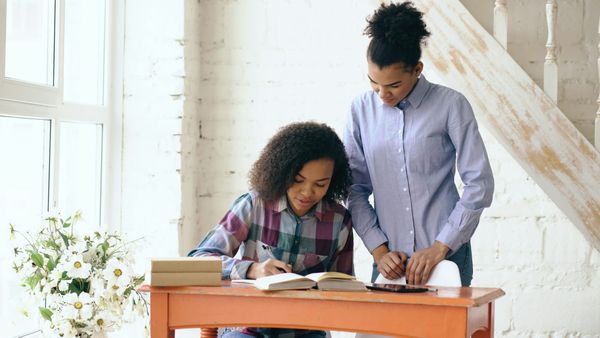New Poll Finds over 80% of High School Students' Parents Rely on ChatGPT for Homework