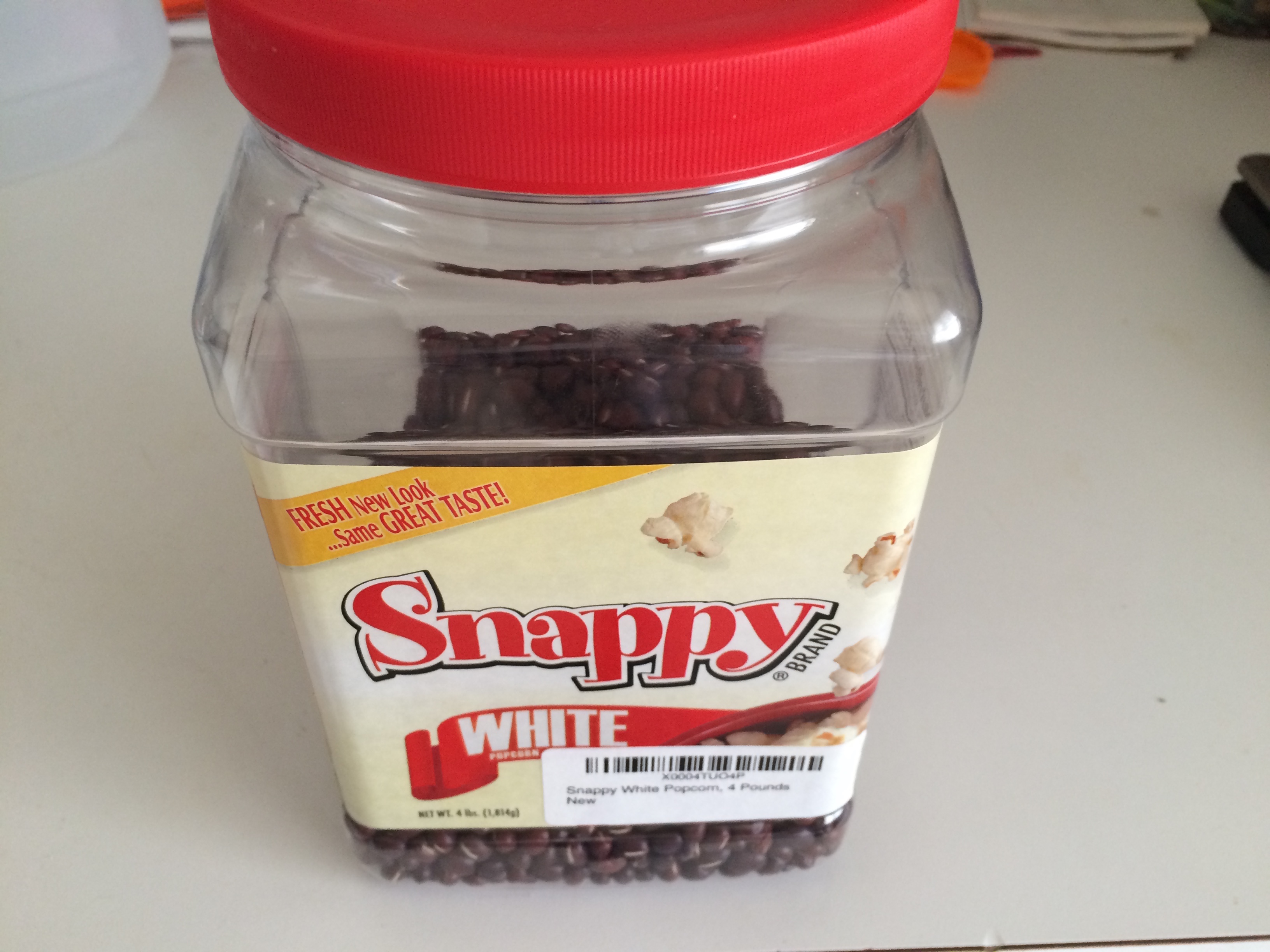 Snappy Popcorn jar with adzuki beans