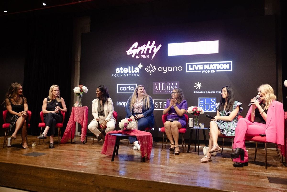 The Woman Entrepreneur's Field Guide to New York Tech Week: 20 Tips for Building Real Relationships