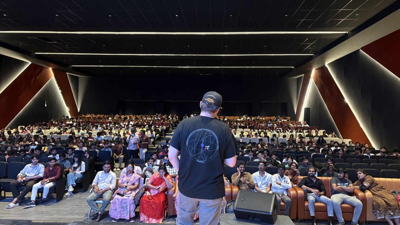 A full auditorium at the RocketRide Buildathon Hyderabad, HakITxMRDU'26, at Malla Reddy University