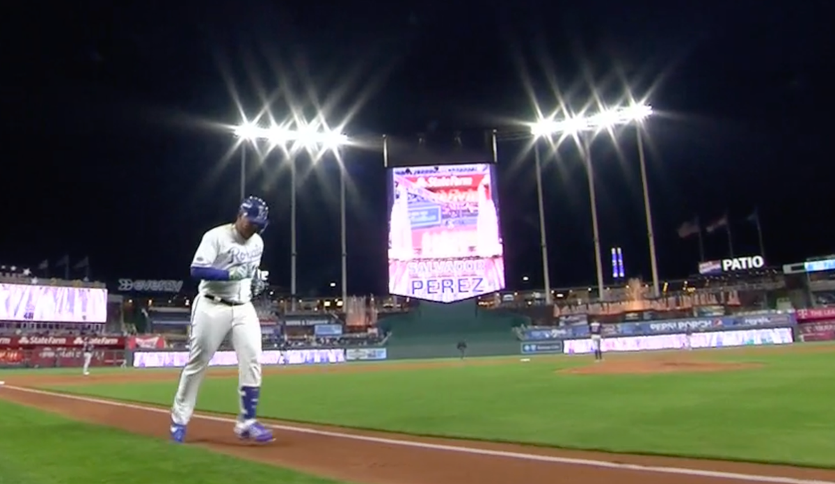 Double vision, double dingers, one victory