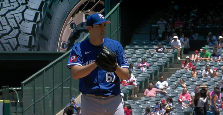 The Royals will sign Seth Lugo to a contract extension