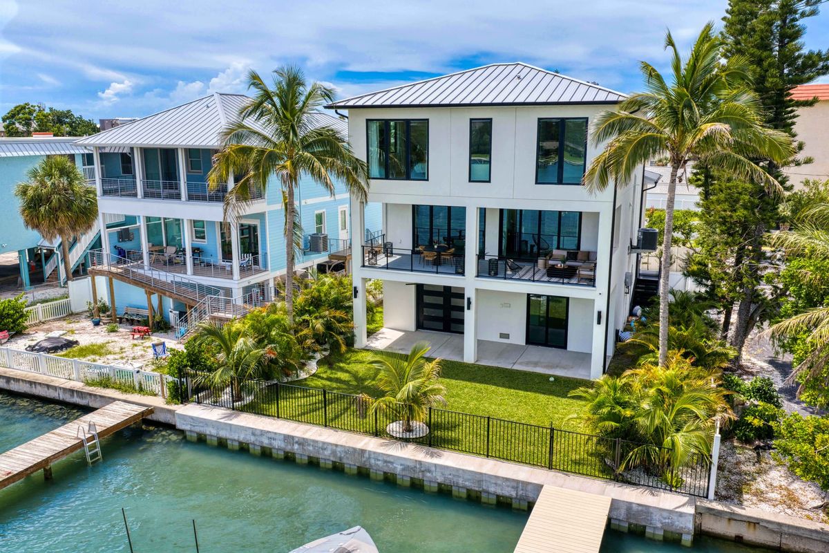 How to Sell a Waterfront Home in St. Pete (Seller's Guide)