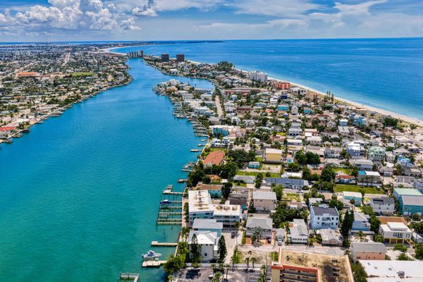 What It Takes to Build a Waterfront Home on Treasure Island