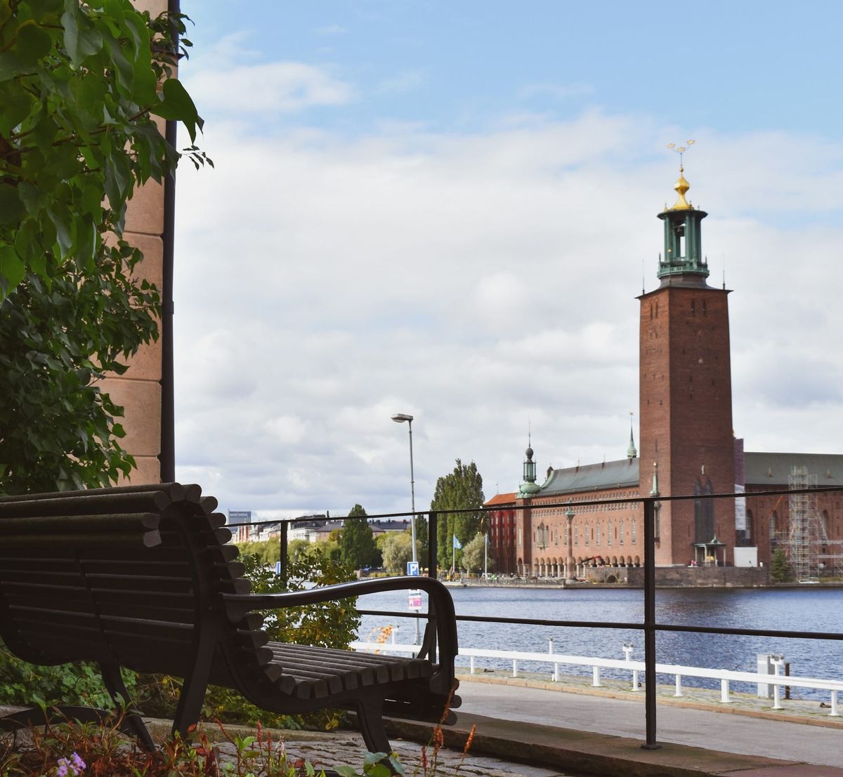 Can a Nobel Peace Prize Be Given to a U.S. President? What this Gesture Means Politically