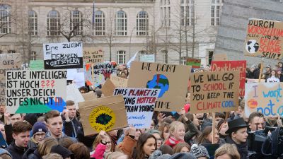 „Alles muss sich ändern“: Lernt die Generation Klima kennen
