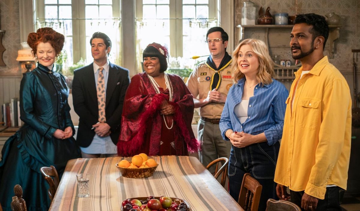 'Ghosts' Scares Up (Hairy) Sister, 'Rookie' Cops XL Return, and Other Comic-Con Headlines