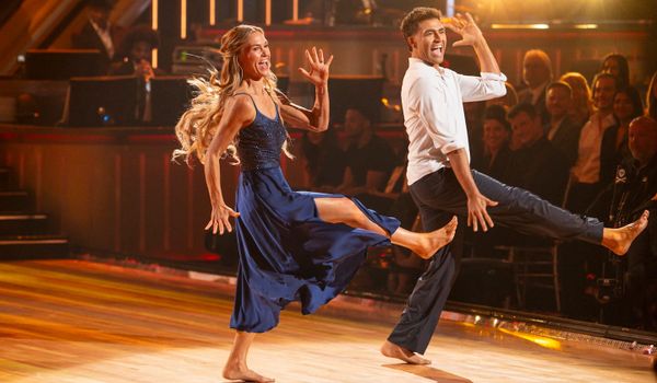 Ratings Rundown: 'DWTS' Sweeps Week of Oct. 19, NBC's 'Newlyweds' Has Solid Debut