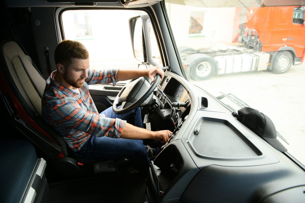 FMCSA enforcement drops, raising concerns