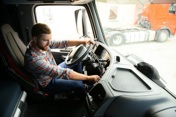 FMCSA enforcement drops, raising concerns