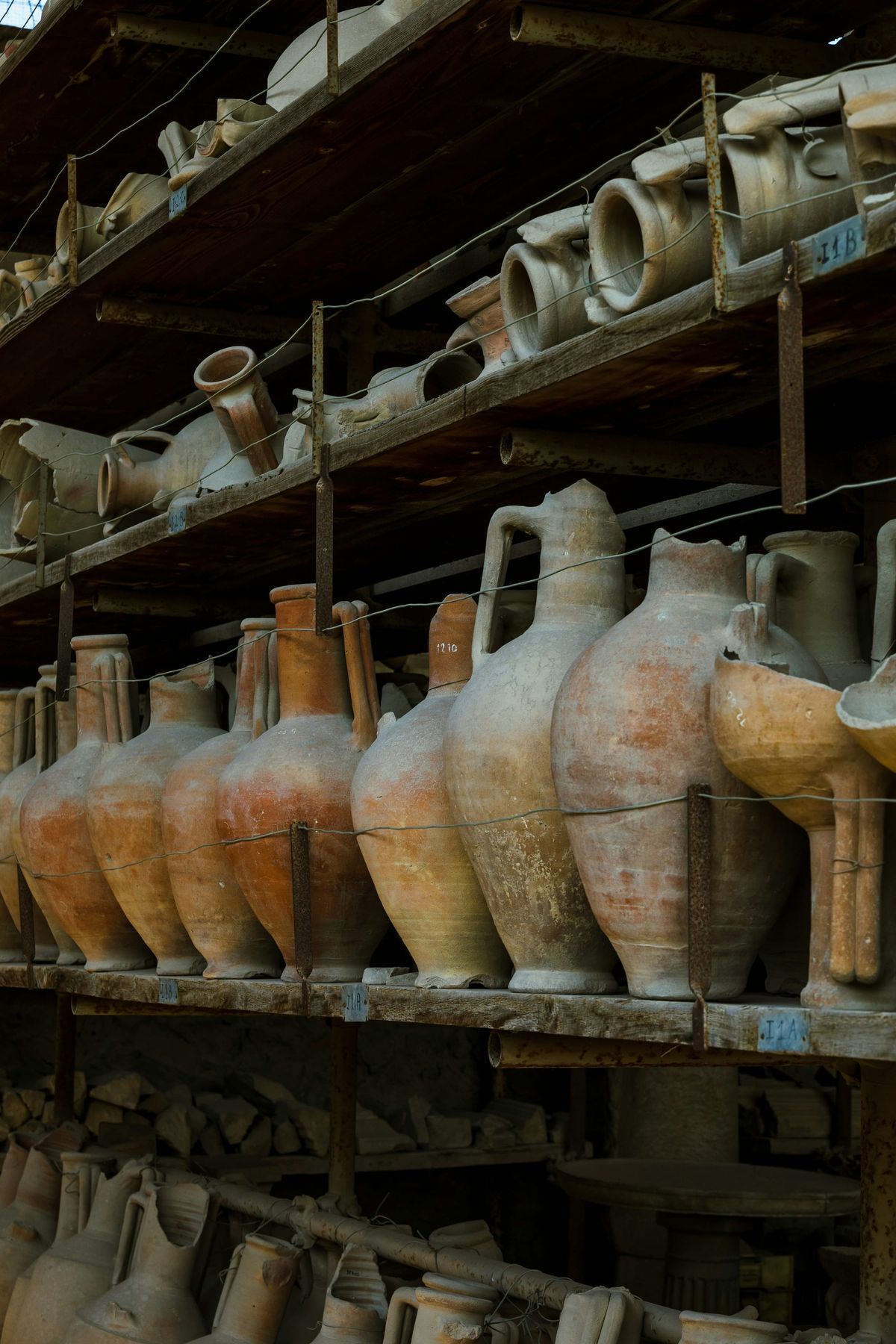 Urban and Rural Industries in the Roman Empire: Trade, Textiles, and Mining in Ancient Rome