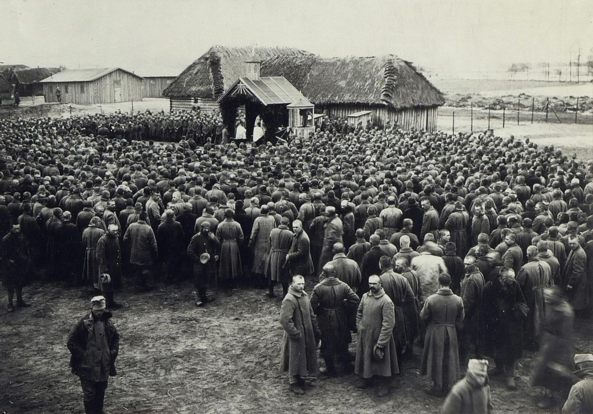 Year 1917. Picture of life in the field and shelters at the Russian theater of war
