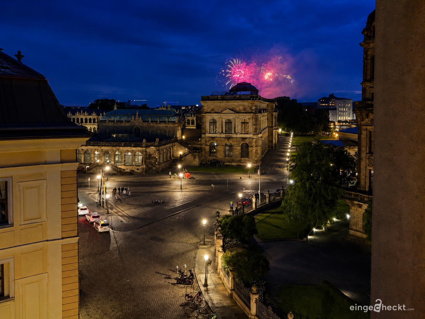 Abendliches Feuerwerk direkt vor der Nase