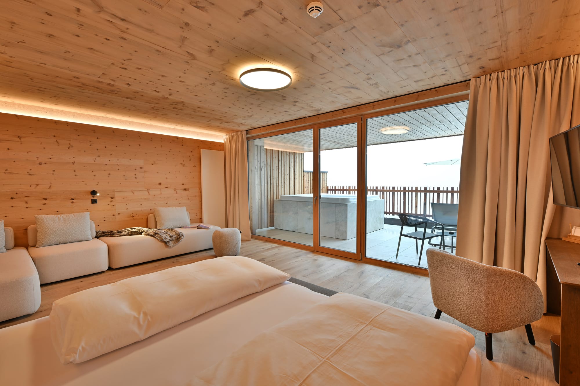 Luxurioese Suite mit grenzenlosem Weitblick ©Andreas Marini Tratterhof