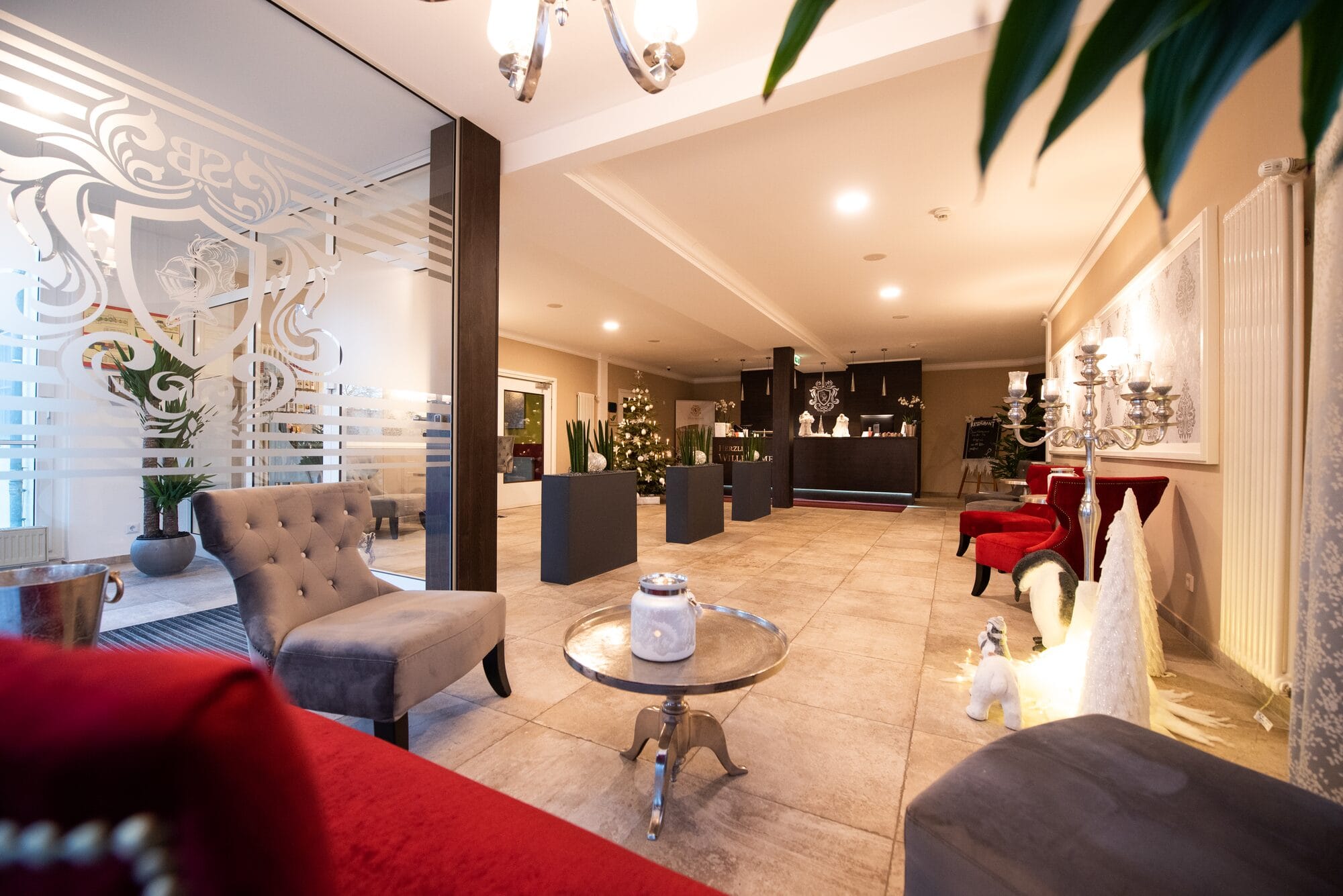 Eleganter Lounge- und Aufenthaltsbereich im Schloss Breitenfeld