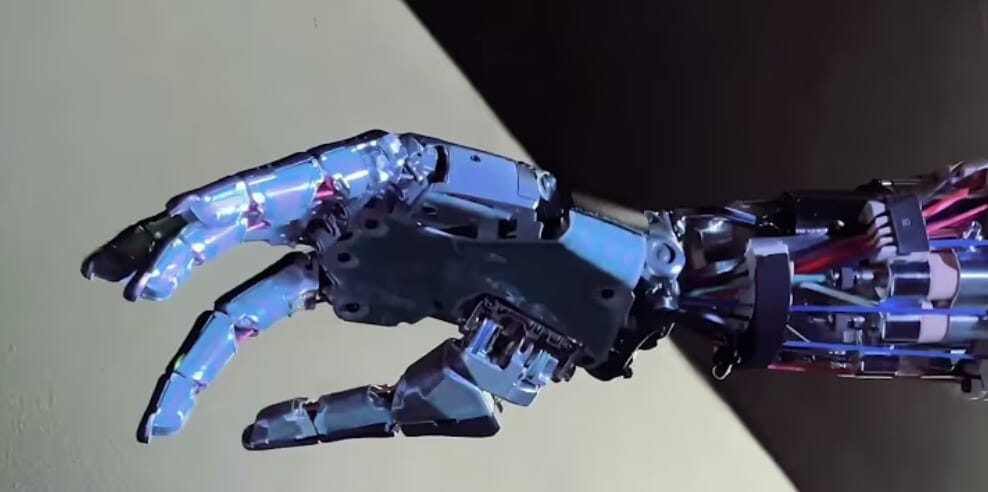 Detailed view of a metallic robotic hand