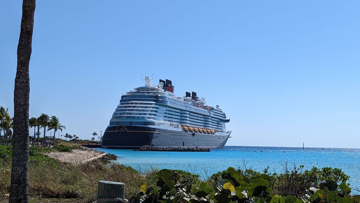 Travel with a Navigator: Disney Wish from a Navigator's Perspective