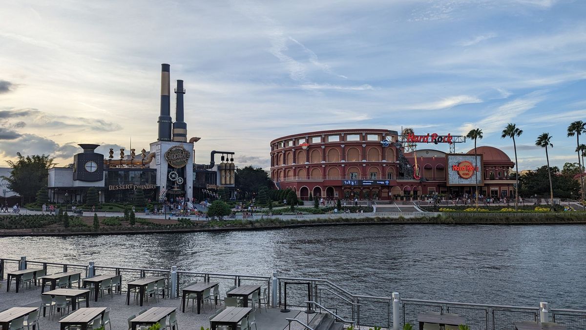 🎉🌟 Get Ready for the Ultimate Fun at Universal CityWalk! 🍔🍩