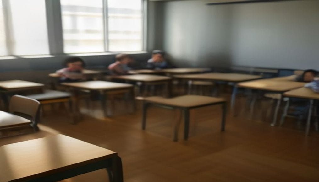 Uczniowie w nowoczesnej klasie szkolnej