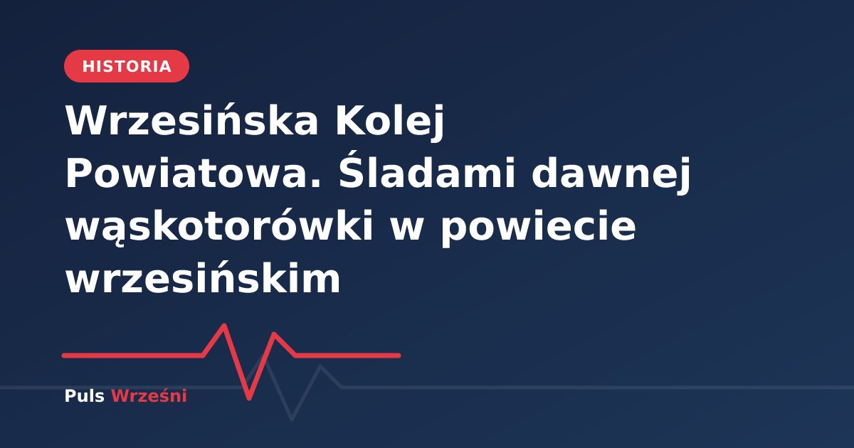 Zarośnięty nasyp dawnej linii kolejowej w krajobrazie wiejskim
