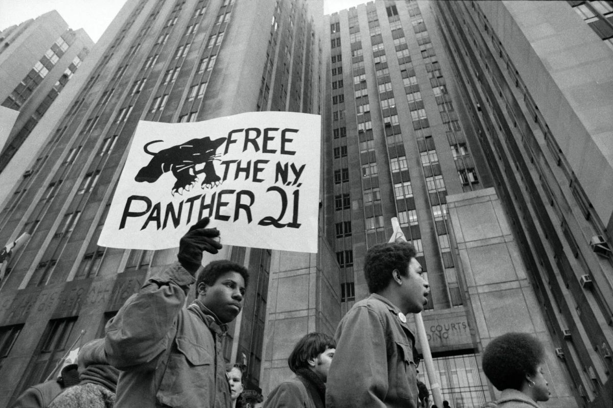 Solidarity With Jakhi McCray: Until All Walls Fall!