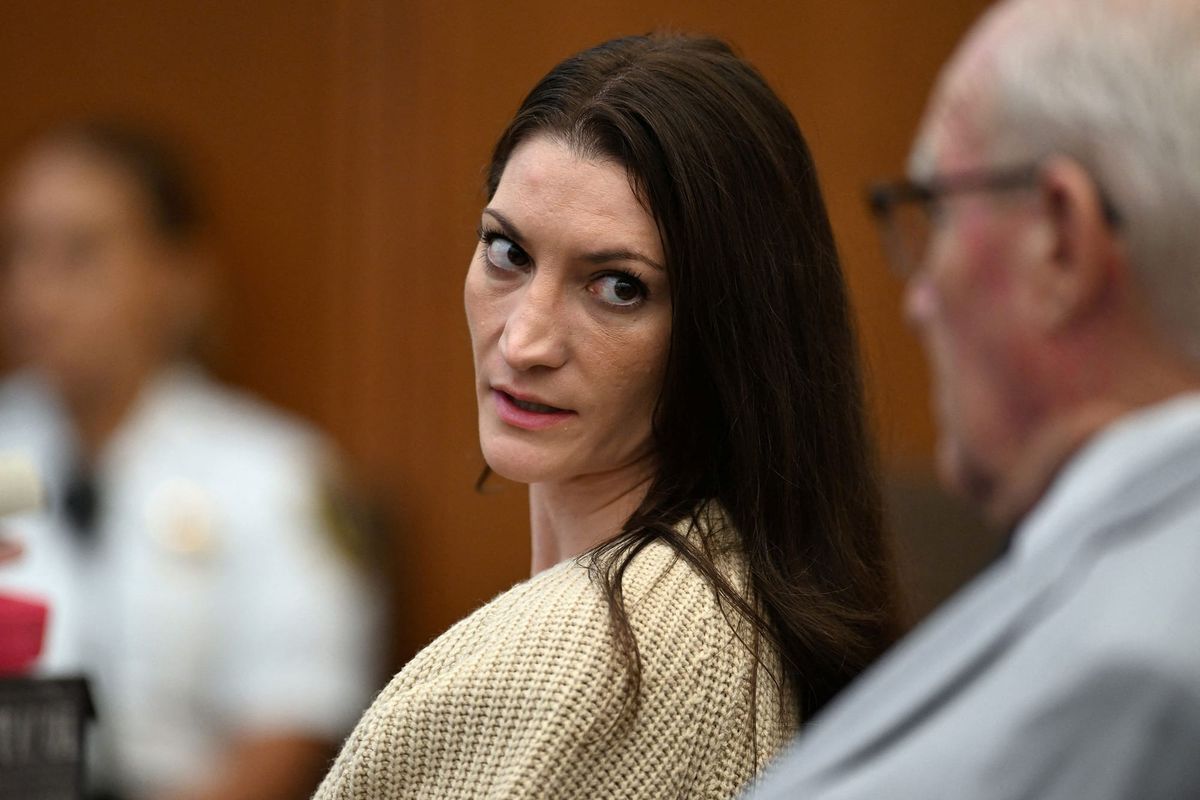 The prosecution says she did it. The defense says she did it. Lindsay says she did it. TikTok says he did it.