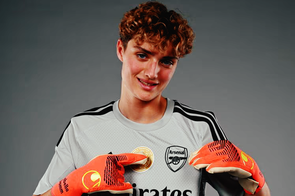 Isabella Damm signs for Arsenal Women