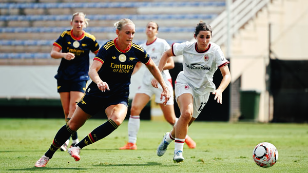 Stina Blackstenius in action for Arsenal in the behind closed doors friendly v AC Milan Women which Arsenal lost 2-3