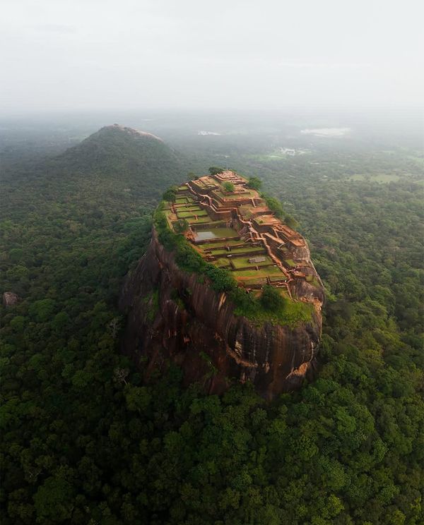 The Ultimate 5-Day Sri Lanka Escape: "Around the Breeze" with TheTourify.com