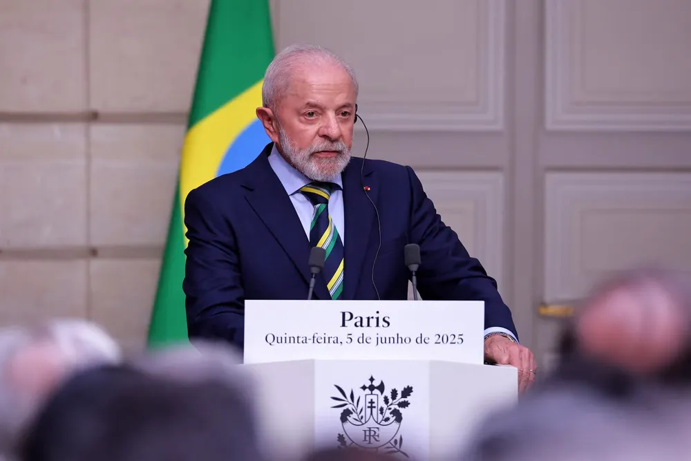 Brazil's Lula Voices Opposition to U.S. Posturing with Venezuela