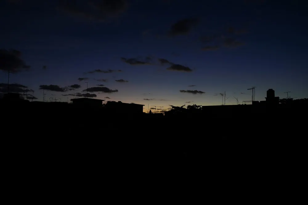 CUBA GOES DARK: The Island Suffers Total Nationwide Blackout as Regime Collapse Nears