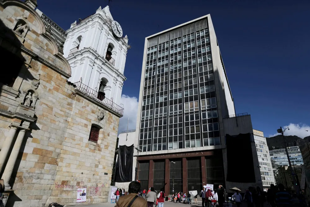 Colombia’s New President Inherits a Fiscal Hole Even Markets Can’t Ignore