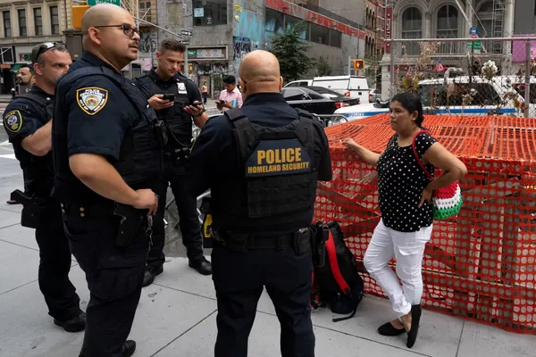 Washington Democrats Reintroduce Bill to End Federal Immigration Enforcement