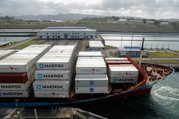 Panama Occupies Two Major Canal Ports, Takes Control from Hong Kong Firm