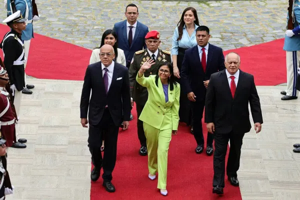 Rodríguez Peels Back Key Chávez-Era Social Programs to Reorganize New Government