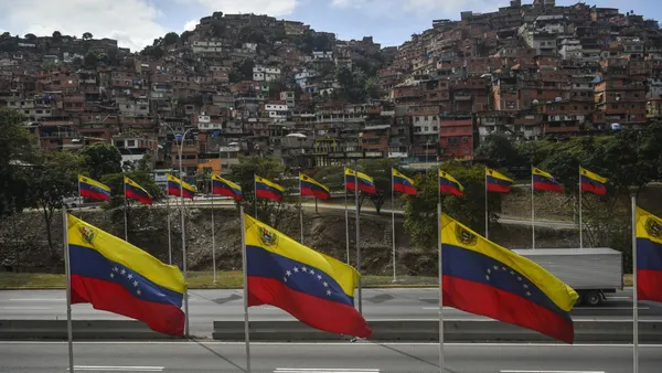 Washington Orders U.S. Oil Operators to Pay Taxes to Venezuelan Government