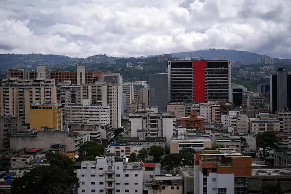 Oil Is Flowing Again. So Why Are Venezuelans Still Going Hungry?