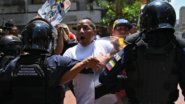 Venezuela’s Workers March on Miraflores. Rodríguez Sends in Tear Gas