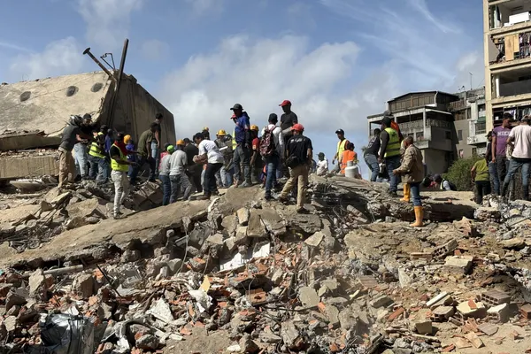 Sociedad Media: Death Toll Rises In Wake Of Venezuela Earthquakes, U.S. Supreme Court TPS Ruling, Oil Drops Create Winners & Losers In Latin America